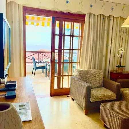 Elegant 2 Bedroom Duplex On Frontline Of Tenerife's With Gorgeous Sea Views! Lejlighed